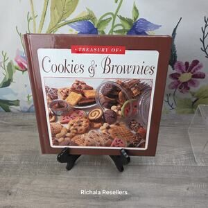 Treasury of Cookies & Brownies Cookbook Hardcover By Publications International